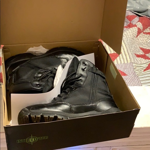 Tactical boots - Picture 2 of 5